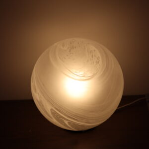 Szklana lampa kula Wofi Leuchten lata 90